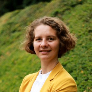 Portrait von Julia Schilling, Studentin im Master Rechtsinformatik