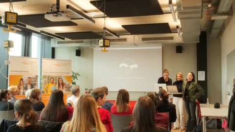 Abschluss-Pitch CREA