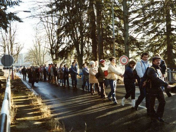 Lidsk&yacute; řetěz v Železn&eacute; Rudě