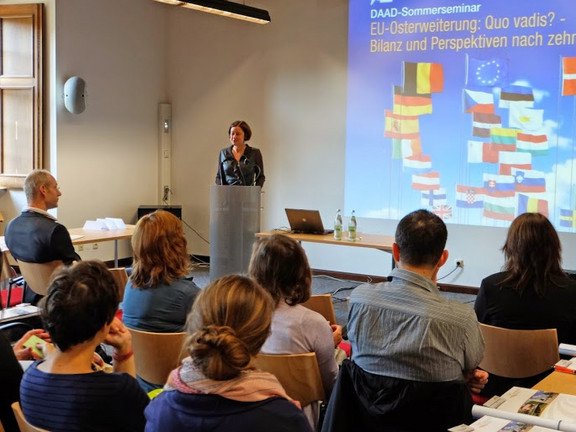 Ofizielle Begrüßung durch Prof. Dr. Ursula Reutner, Vizepräsidentin der Universität Passau, Foto: Florian Rampelt 