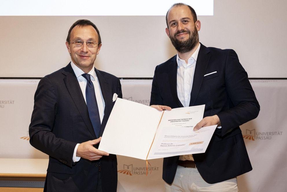 Prof. Dr. Robert Obermaier (links) und Prof. Dr. Marcus Antonio Giamattei Professor Dr. Marcus Antonio Giamattei