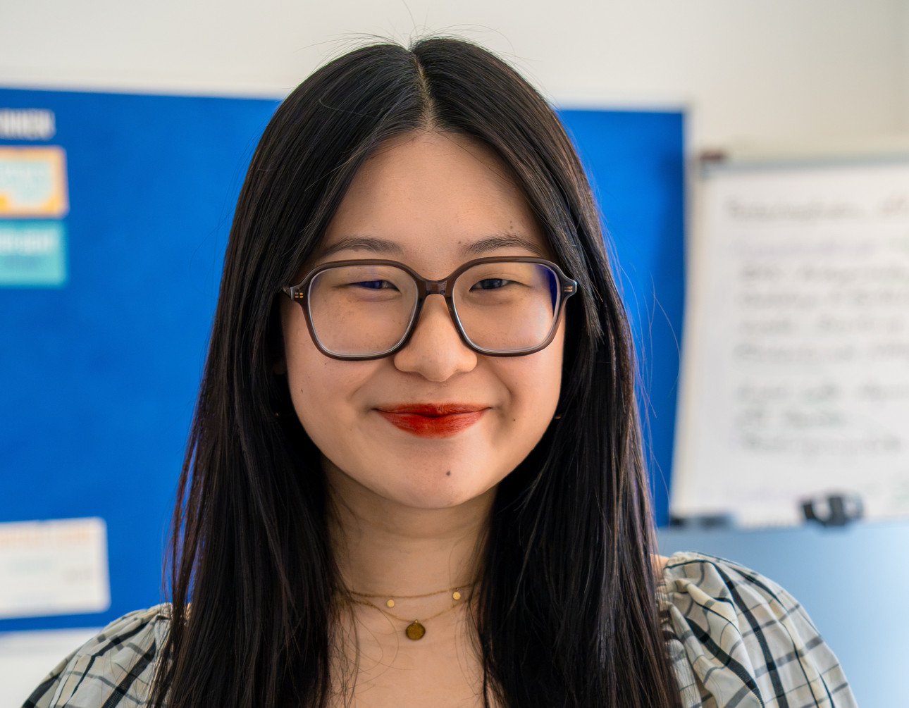 Jenny Xu im B&uuml;ro