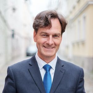 Portrait Prof. Dr. Christoph Barmeyer