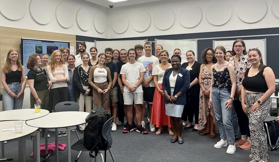 Teilnehmerinnen und Teilnehmer des interaktiven Workshops. Foto: Universität Passau