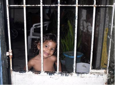 Die Straßenkinder in Brasilien haben selten etwas zu lachen: Sie brauchen Hilfe, damit sie im Leben eine Perspektive haben. (Foto: privat)