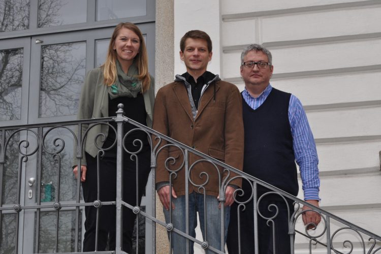 Das Projektteam "Lokale Parteiensysteme in Deutschland" (von links nach rechts: Anika Sodemann, Alexander Hundertmark, Projektleiter Christian Rademacher)