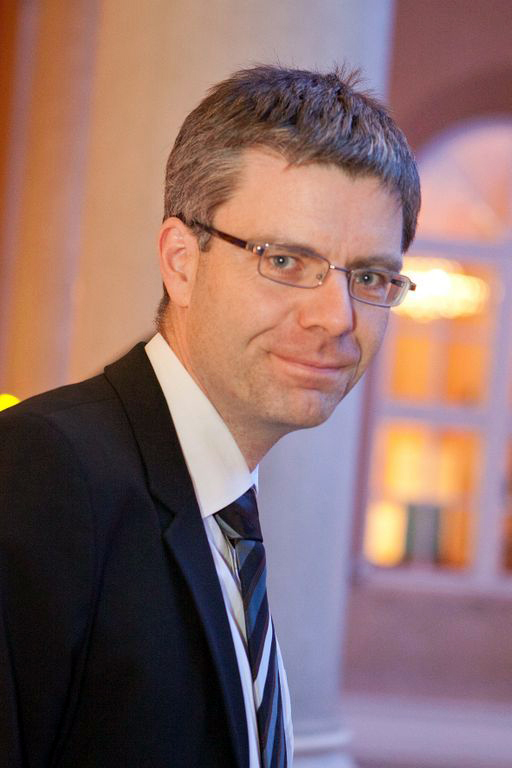 Prof. Dr. Wolfgang Hau
Prof. Dr. Robert Obermaier
Prof. Dr. Dirk Uffelmann