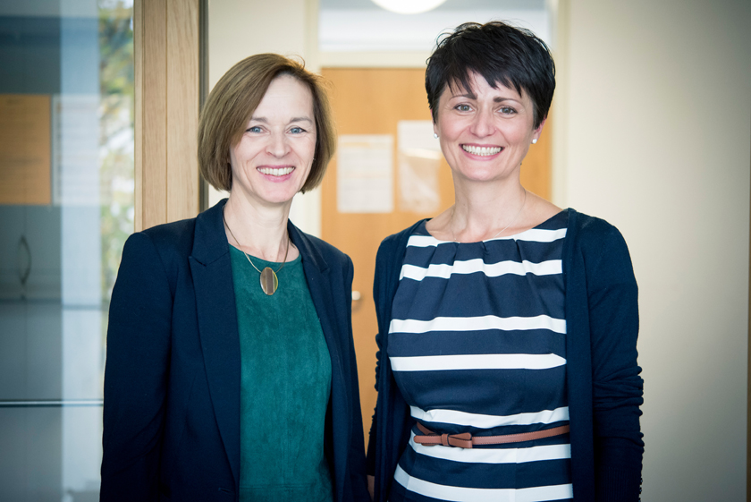 Gertraud Eckm&uuml;ller-Schiestl und Karin Kellhammer (von links), die beiden Leiterinnen des Pr&uuml;fungssekretariats der Universit&auml;t Passau