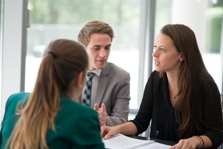 LAWtrain – Juristische Expertise aus Passau für Anwältinnen und Anwälte europaweit