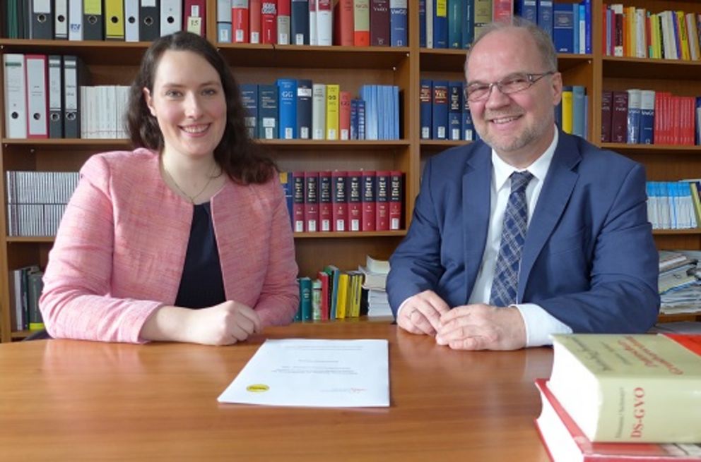 Prof. Dr. Dirk Heckmann und Anne Paschke
